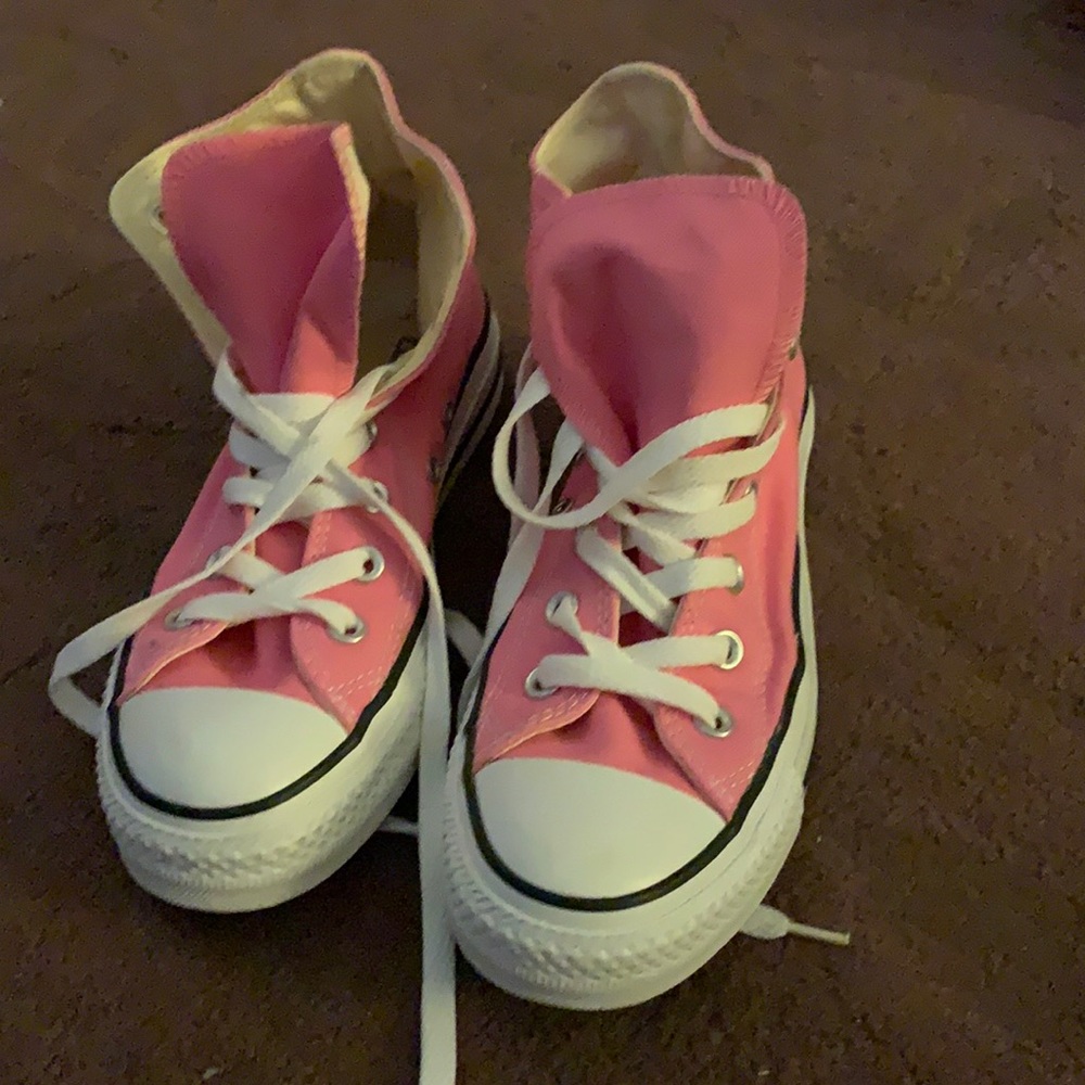 Pink High top Converse